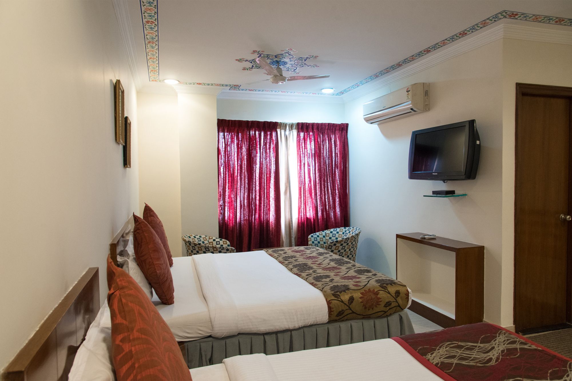 Hotel Oyo 10243 Orbit